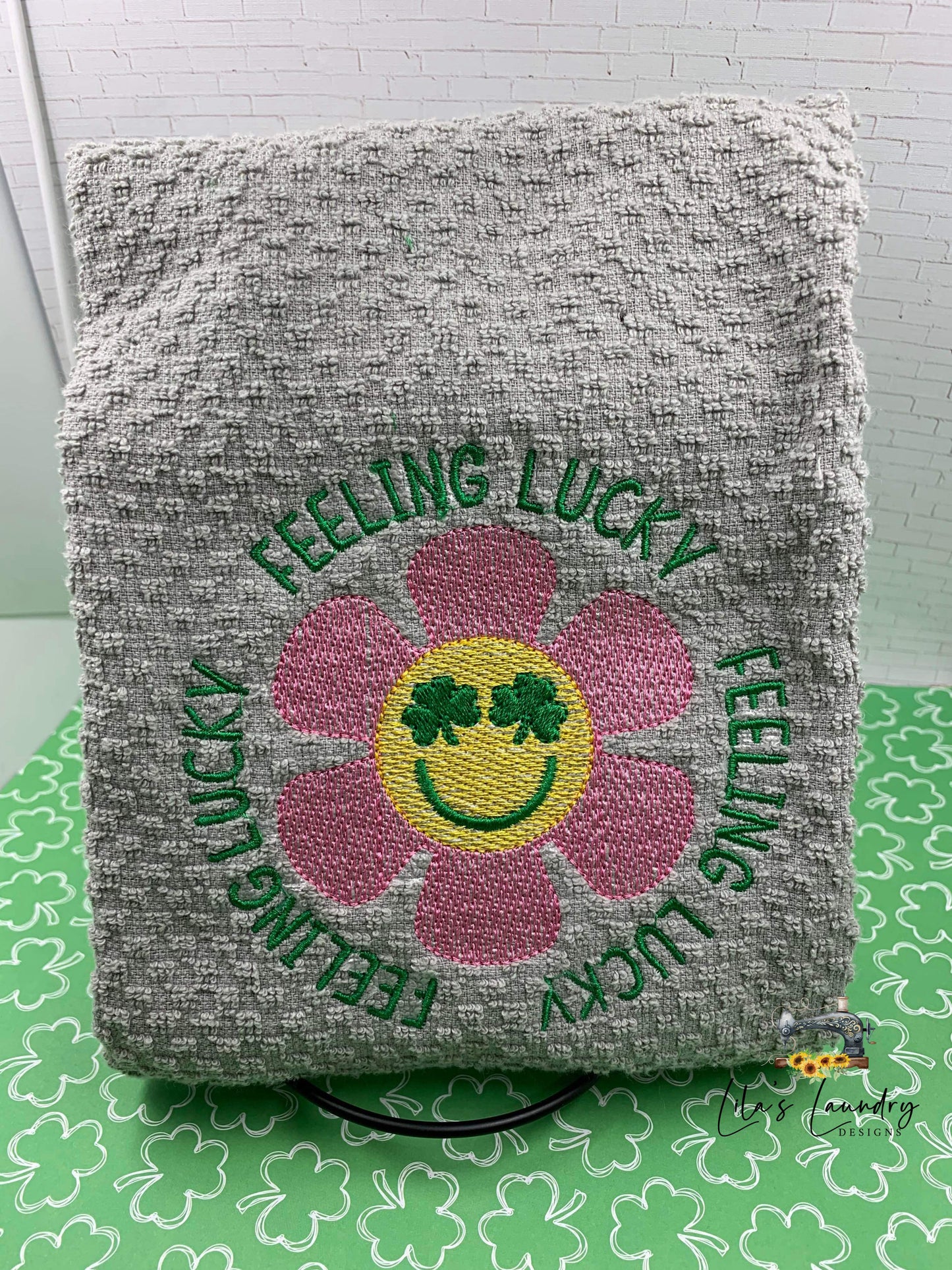 Feeling Lucky Sketch - 4 Sizes - Digital Embroidery Design